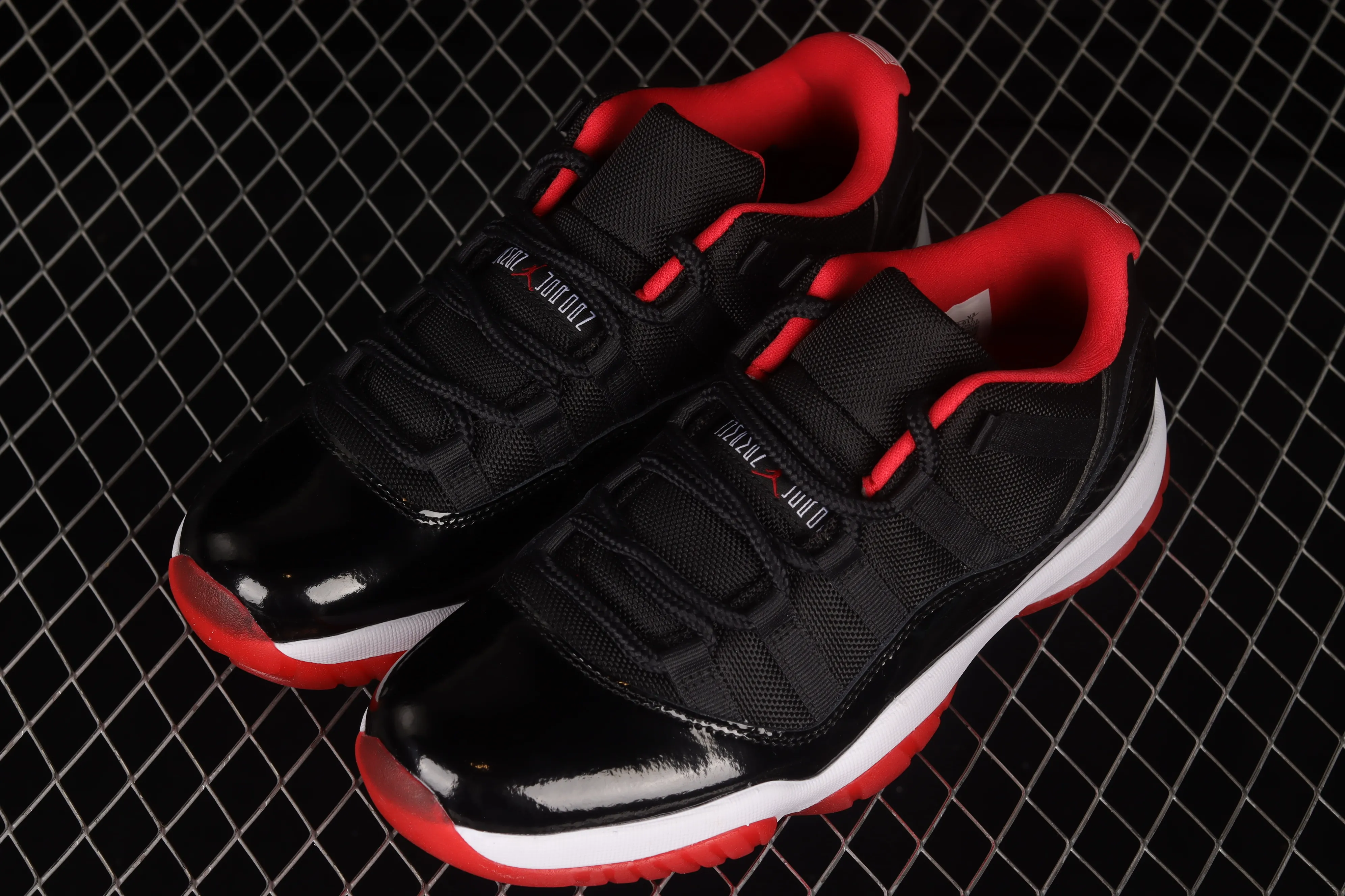 All categories Air Jordan Jordan series basketball shoes Air Jordan 11 #ZG version Air Jordan 11 Low Bred AJ11 Joe 11 patent leather black and red low-top basketball shoes 528896-012